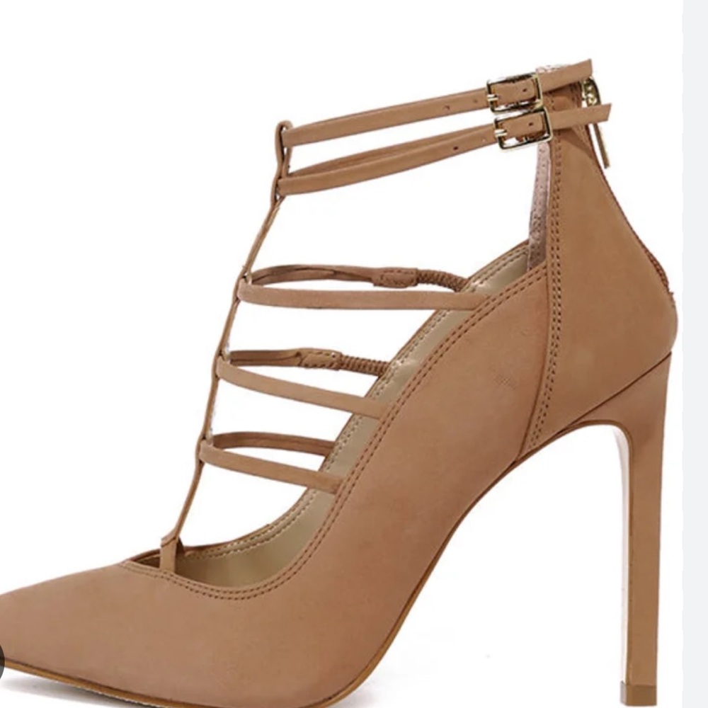 Steve Madden pumps sand nubuck prazed Heel size 7